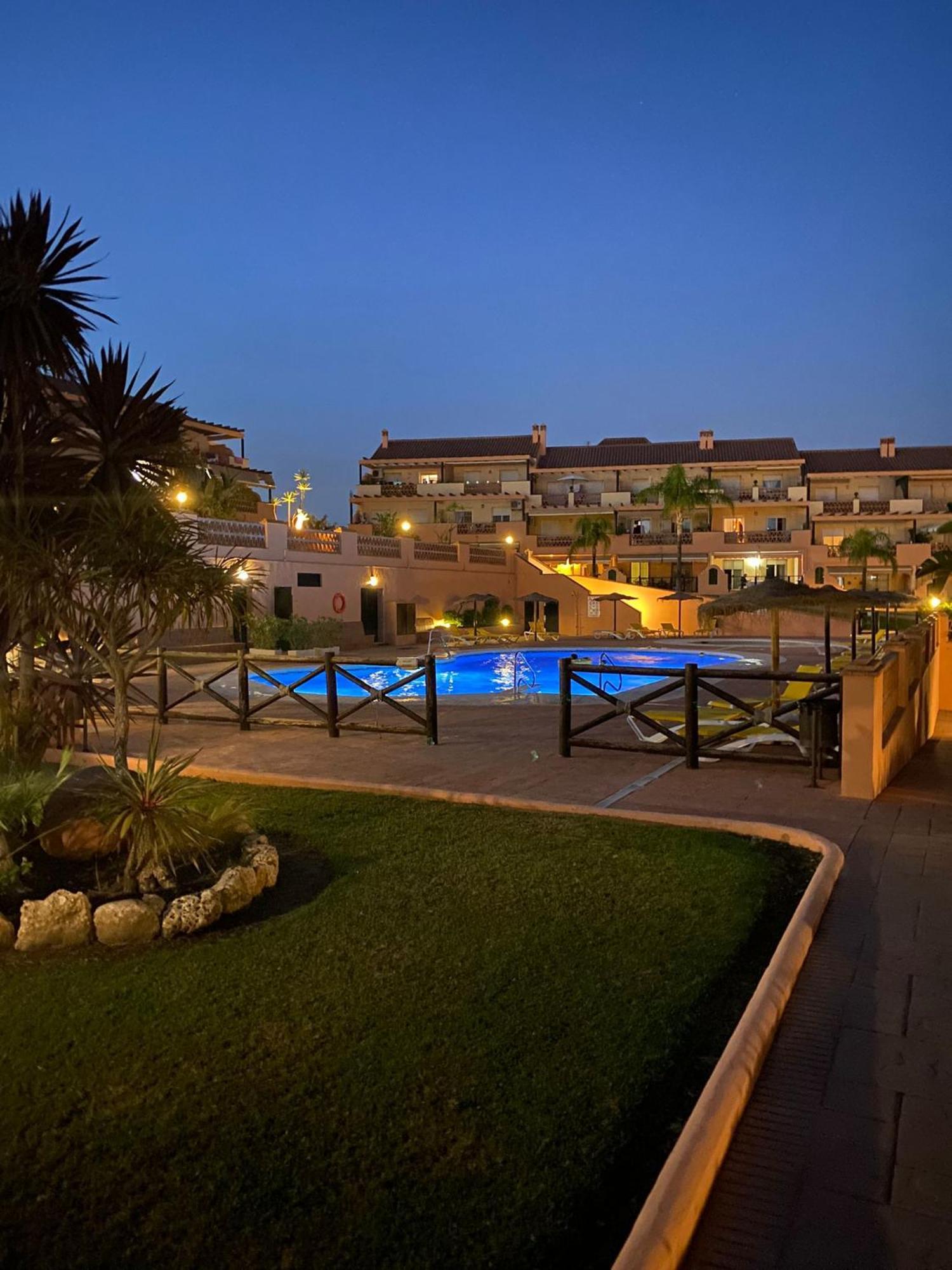 Whydhand Resorts Apartments ,Pools And Lovely Terrace Fuengirola Buitenkant foto
